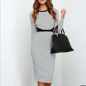 The fifth strip black and white Midi Dress.